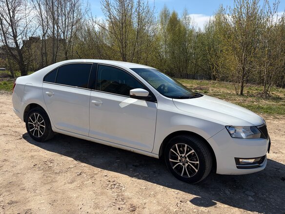 2018 Skoda Rapid I Рестайлинг, белый, 960000 рублей - вид 18