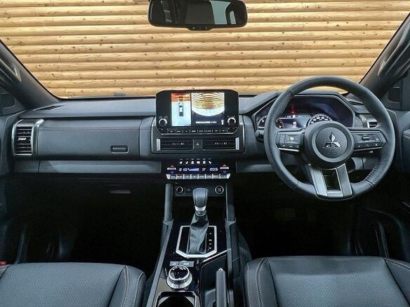 2025 Mitsubishi Triton VI, чёрный, 4690000 рублей - вид 10