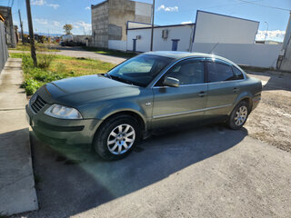 2001 Volkswagen Passat B5 Рестайлинг, зелёный, 525000 рублей, вид 1