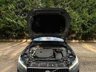 2022 Volvo XC60 Recharge II Рестайлинг, серый, 3500000 рублей, вид 5