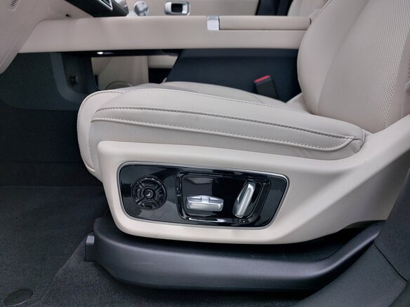 2026 Li Auto (Lixiang) L7 52.3 kWh I Рестайлинг, чёрный, 10690000 рублей - вид 19