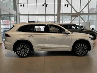 2026 Geely Monjaro I Рестайлинг, белый, 4954990 рублей, вид 4
