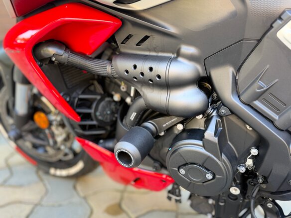 2024 Ducati Diavel V4, красный, 3100000 рублей - вид 11