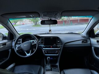 2019 Hyundai Sonata VII (LF) Рестайлинг, серый, 1390000 рублей, вид 4