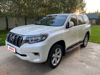 2018 Toyota Land Cruiser Prado 150 Series Рестайлинг 2, белый, 4900000 рублей, вид 2
