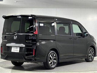 2021 Honda Stepwgn Spada V Рестайлинг, чёрный, 1790000 рублей, вид 4