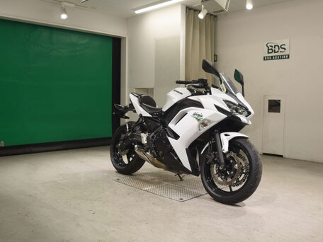 2022 Kawasaki Ninja 650, белый, 650000 рублей, вид 2