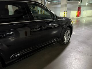 2020 Audi Q7 55 TFSI II (4M) Рестайлинг, чёрный, 4350000 рублей, вид 5