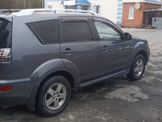 2010 Mitsubishi Outlander II Рестайлинг, серый, 1100000 рублей, вид 4