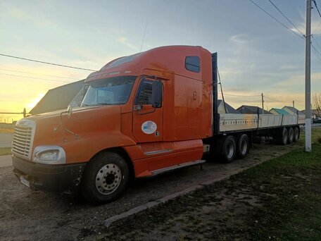 2002 Freightliner Century Class, оранжевый, 1750000 рублей, вид 4