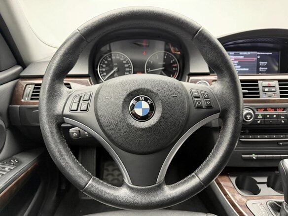2011 BMW 3 серии 320i V (E90/E91/E92/E93) Рестайлинг, белый, 1224000 рублей - вид 18