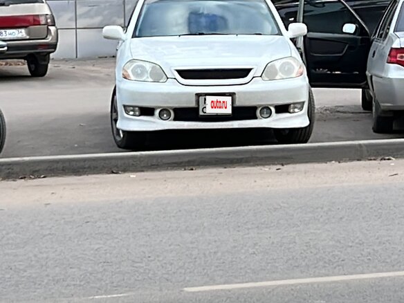 2001 Toyota Mark II IX (X110), белый, 670000 рублей
