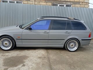 2001 BMW 3 серии 320i IV (E46), серебристый, 990000 рублей, вид 3