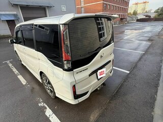 2020 Honda Stepwgn Spada V Рестайлинг, белый, 2250000 рублей, вид 4