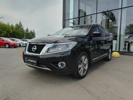 Nissan Pathfinder IV