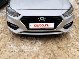 2017 Hyundai Solaris II, серебристый, 965000 рублей, вид 3
