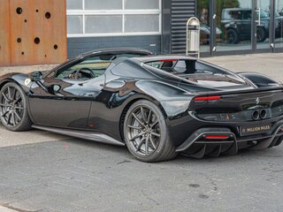 2024 Ferrari 296 GTS, чёрный, 35900000 рублей, вид 4