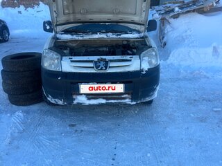 2011 Peugeot Partner I Рестайлинг, белый, 490000 рублей, вид 1
