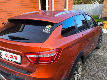 2017 Lada (ВАЗ) Vesta SW Cross I, оранжевый, 900000 рублей, вид 5