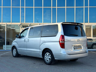 2010 Hyundai Grand Starex I, серый, 1290000 рублей, вид 4
