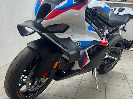 2025 BMW M 1000 RR, белый, 3199999 рублей, вид 2