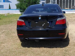 2008 BMW 5 серии 520i V (E60/E61) Рестайлинг, чёрный, 850000 рублей, вид 2