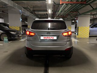 2013 Hyundai ix35 I Рестайлинг, серебристый, 1100000 рублей, вид 4