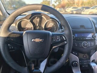 2013 Chevrolet Cruze I Рестайлинг, белый, 450000 рублей, вид 2