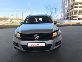 2014 Volkswagen Tiguan I Рестайлинг, серебристый, 820000 рублей, вид 3