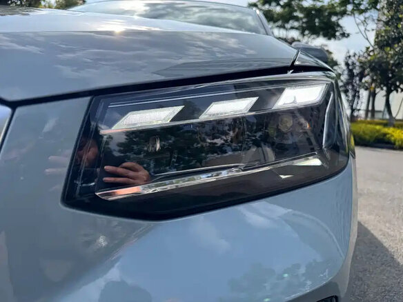 2023 Audi Q2 35 TFSI I Рестайлинг, серый - вид 7