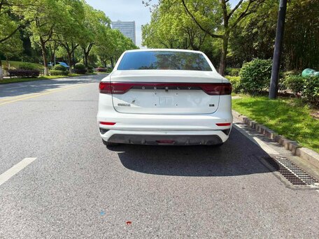 2022 Geely Emgrand II, белый, 1330000 рублей, вид 5