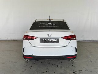 2021 Hyundai Solaris II Рестайлинг, белый, 890000 рублей, вид 5