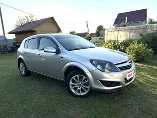 2009 Opel Astra H Рестайлинг, белый, 480000 рублей, вид 1