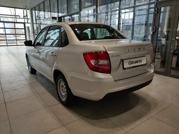2026 Lada (ВАЗ) Granta I Рестайлинг, серебристый, 1088000 рублей - вид 6