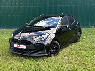 2020 Toyota Yaris IV, чёрный, 1249000 рублей, вид 1
