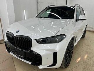 2025 BMW X5 40d IV (G05/G18) Рестайлинг, белый, 13990000 рублей, вид 2