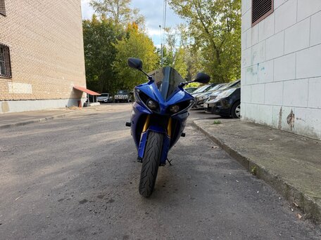 2009 Yamaha YZF-R1, синий, 850000 рублей, вид 1
