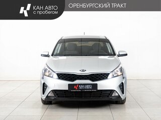 2021 Kia Rio IV Рестайлинг, серый, 1558000 рублей, вид 2
