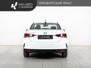 2021 Hyundai Solaris II Рестайлинг, белый, 1320000 рублей, вид 4