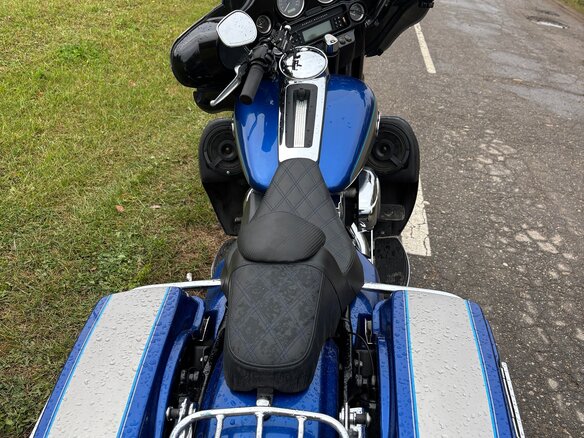 2009 Harley-Davidson Electra Glide, синий, 690000 рублей - вид 4