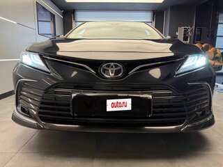 2022 Toyota Camry VIII (XV70) Рестайлинг, чёрный, 3549000 рублей, вид 3