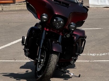 2018 Harley-Davidson CVO Limited, красный, 2600000 рублей, вид 5