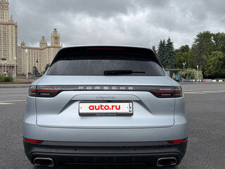 2018 Porsche Cayenne III, серебристый, 5500000 рублей, вид 2