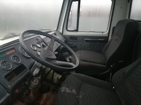 2005 ГАЗ 3307, белый, 450000 рублей, вид 4
