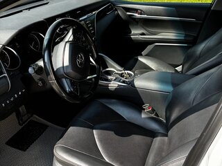2020 Toyota Camry VIII (XV70), белый, 3300000 рублей, вид 4
