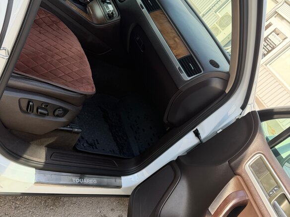 2012 Volkswagen Touareg II, белый, 1750000 рублей - вид 13