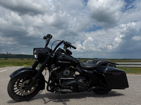 2014 Harley-Davidson Road King, чёрный, 1490000 рублей, вид 1