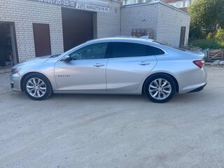 2019 Chevrolet Malibu IX Рестайлинг, серый, 1500000 рублей, вид 3