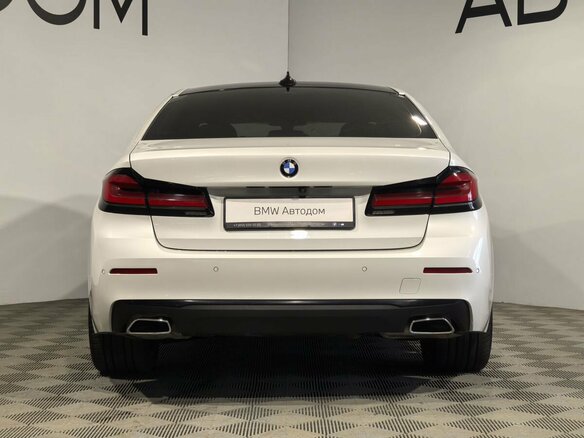 2020 BMW 5 серии 520d VII (G30/G31/G38) Рестайлинг, белый, 3830000 рублей - вид 4