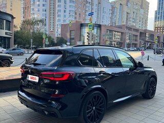 2019 BMW X5 30d IV (G05/G18), чёрный, 6100000 рублей, вид 4